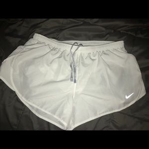 BRAND NEW NIKE SHORTS